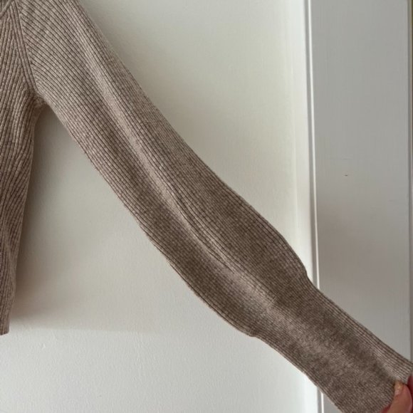 Hart Cashmere Sweater - Picture 4 of 5
